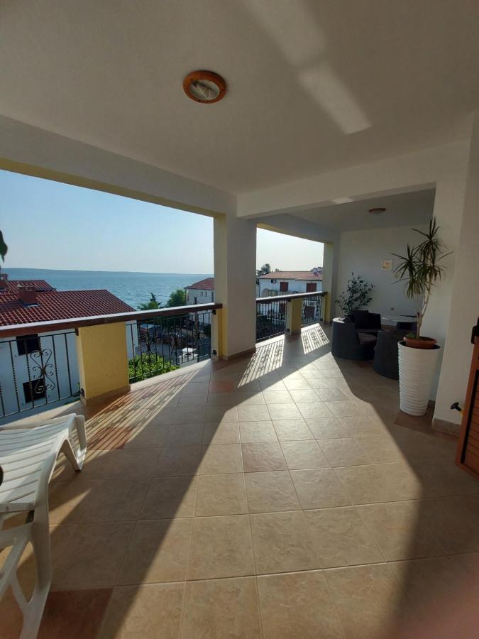 Apartments Europa Starigrad Paklenica Exterior foto