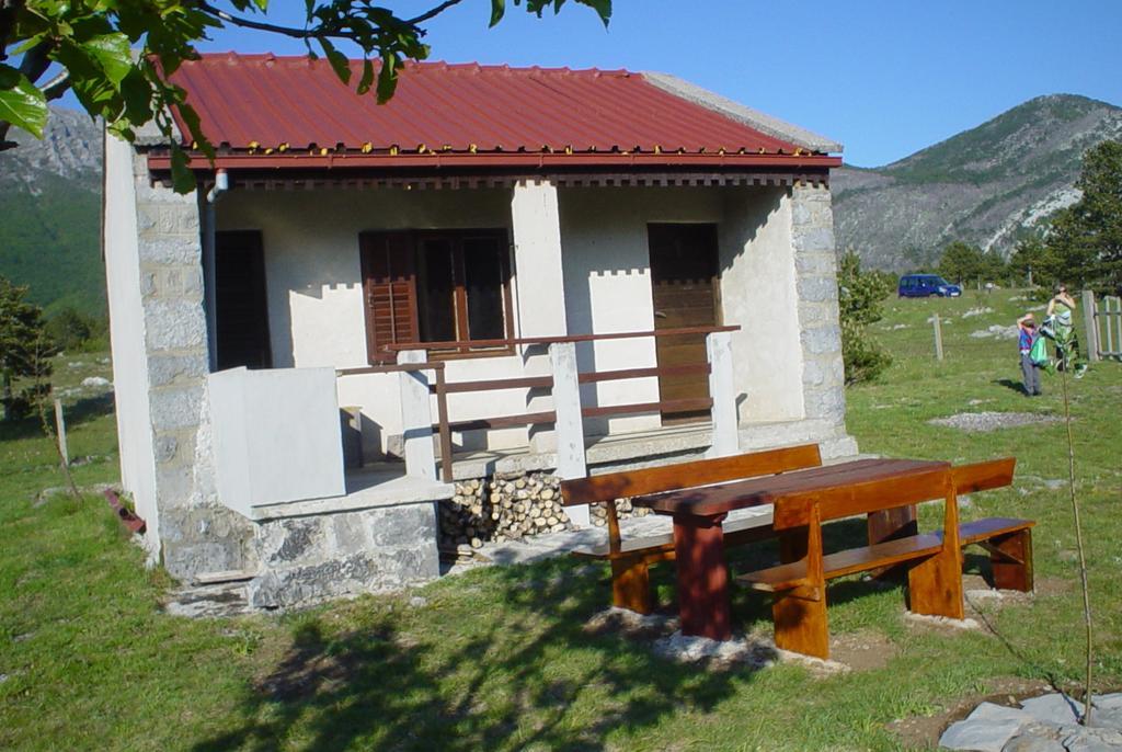 Apartments Europa Starigrad Paklenica Exterior foto