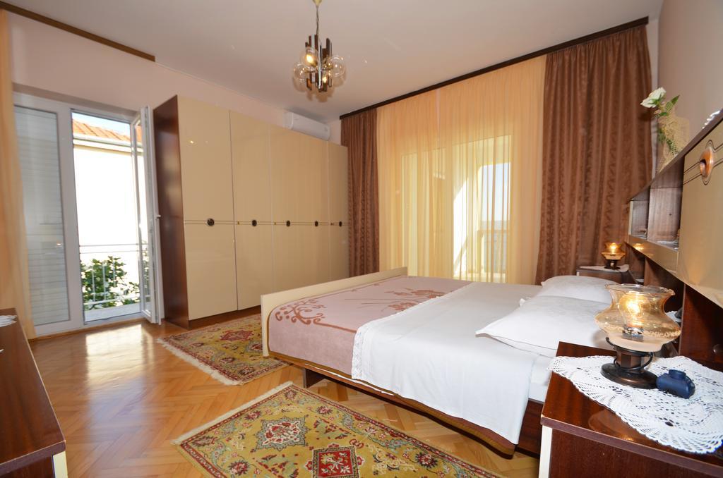 Apartments Europa Starigrad Paklenica Zimmer foto