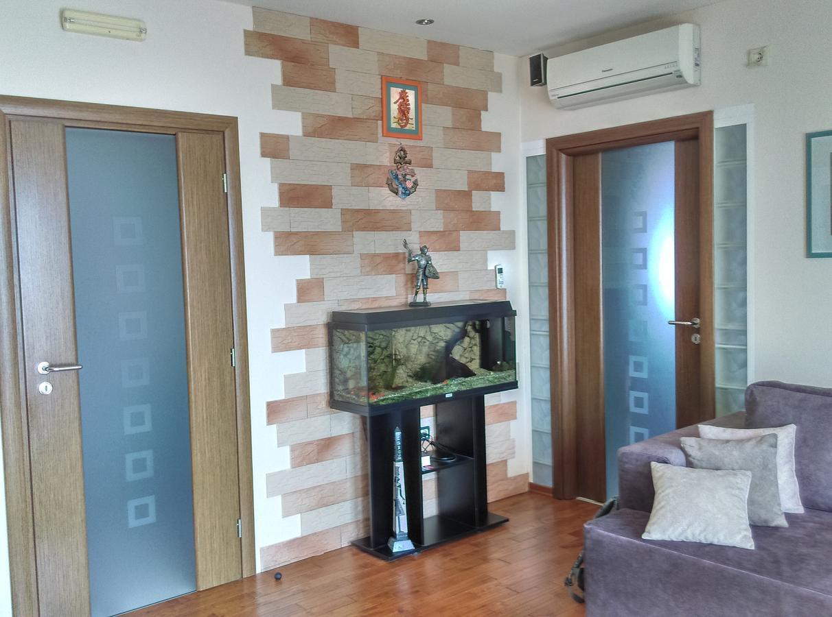 Apartments Europa Starigrad Paklenica Exterior foto
