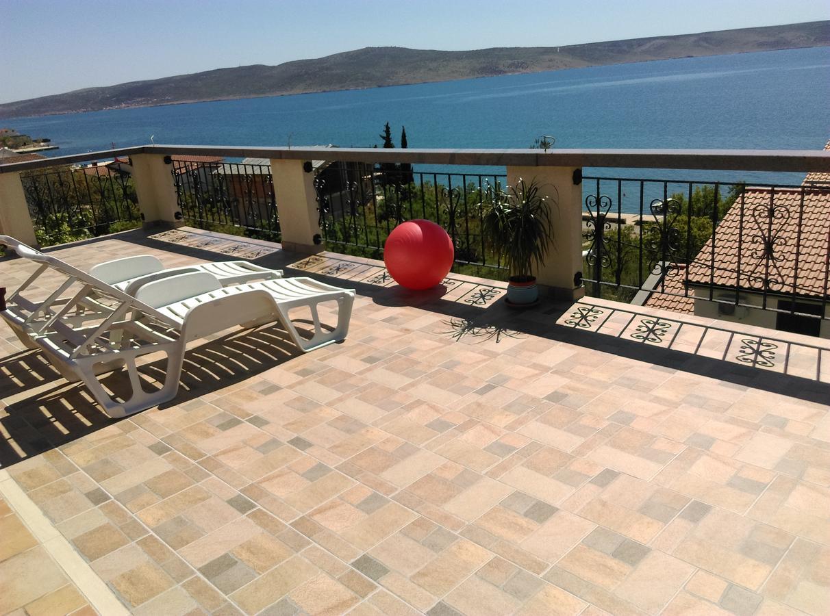 Apartments Europa Starigrad Paklenica Exterior foto