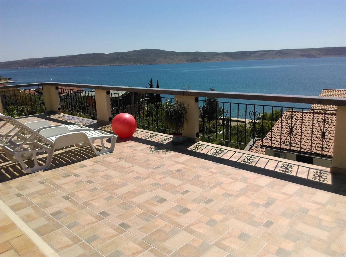 Apartments Europa Starigrad Paklenica Exterior foto
