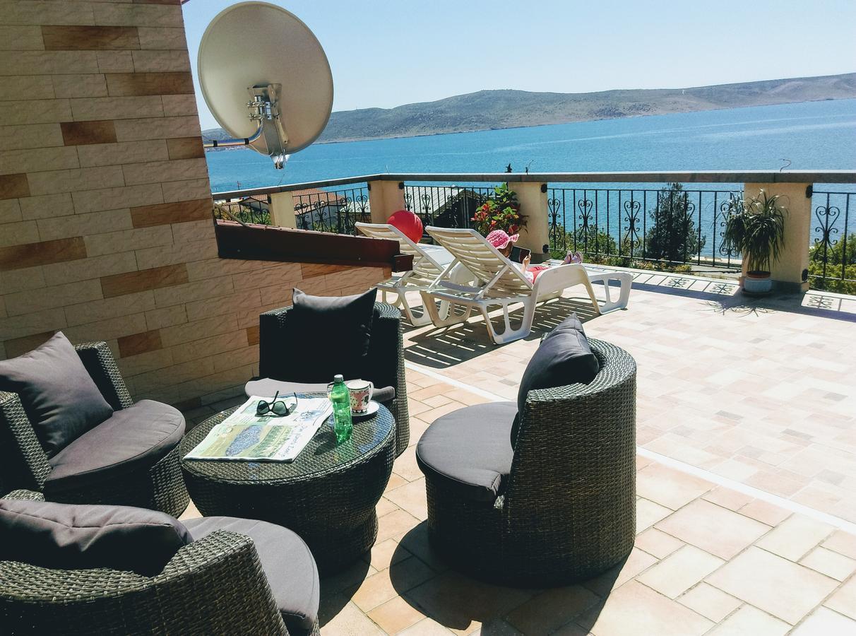 Apartments Europa Starigrad Paklenica Exterior foto